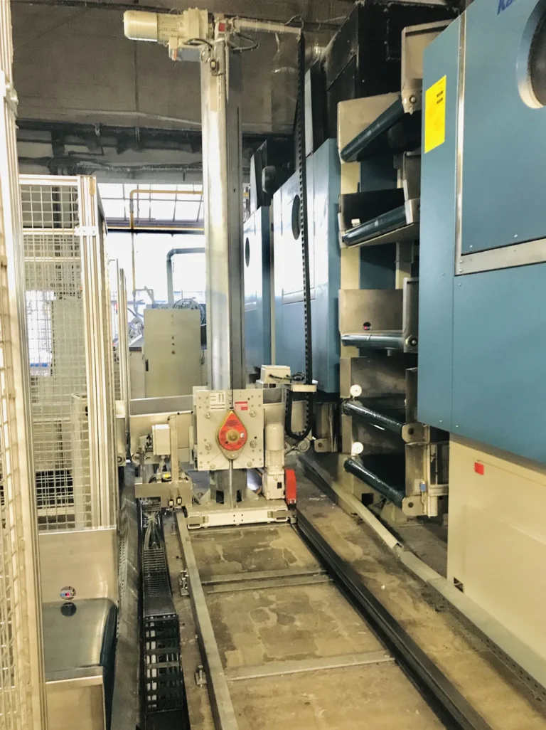 Atelier de la blanchisserie Belle Hortense : ligne de lavage automatisée